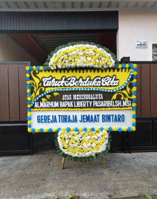 Papan Bunga Duka di Besusu Timur